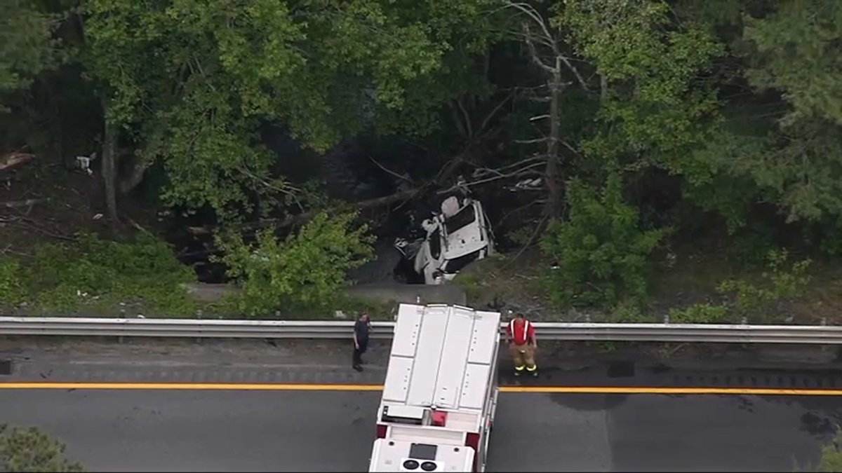 Plymouth crash leaves man dead, 2 children injured – NBC Boston