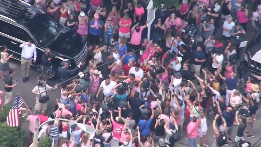 WATCH: Crowd of protesters outside Karen Read trial