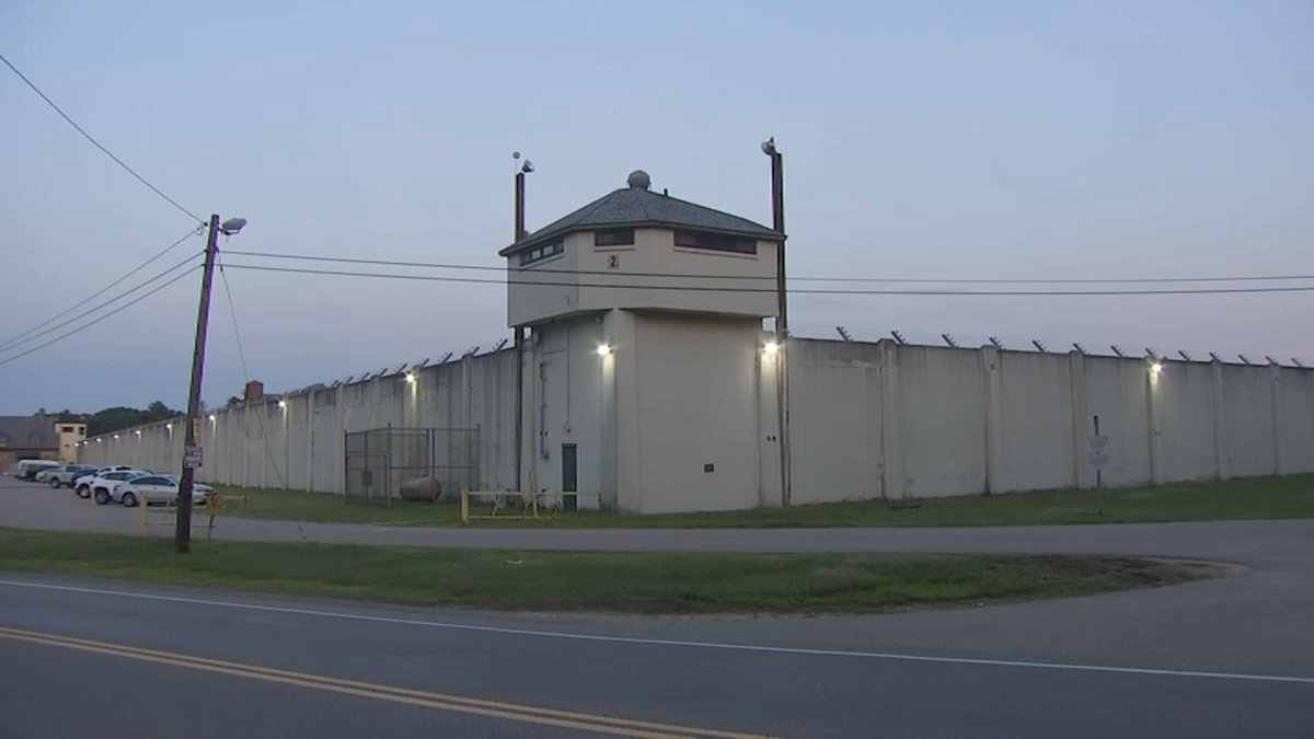 Norfolk, MA migrant students entering school district NBC Boston