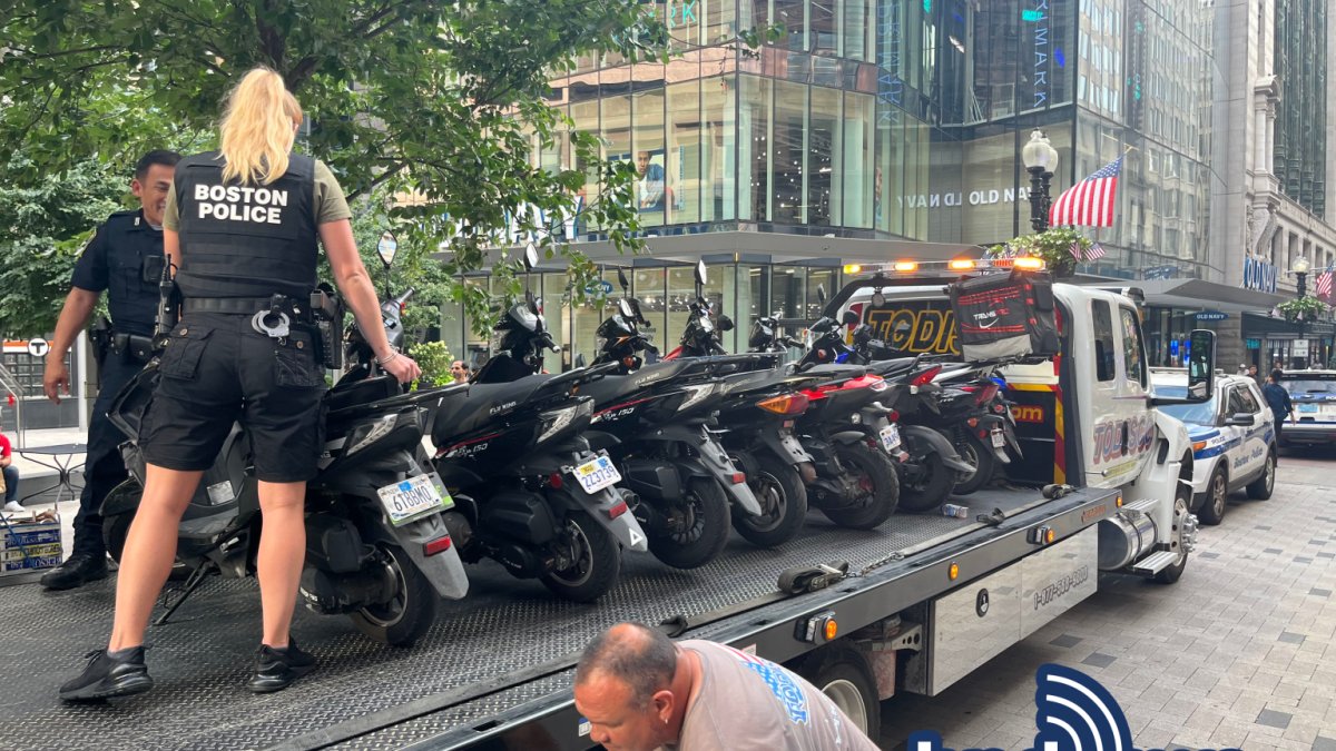 ボストン警察、ダウンタウン・クロッシングからモペット9台を押収 – NBCボストン