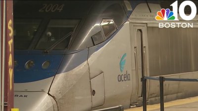 Amtrak service between Boston and New York City suspended for hours