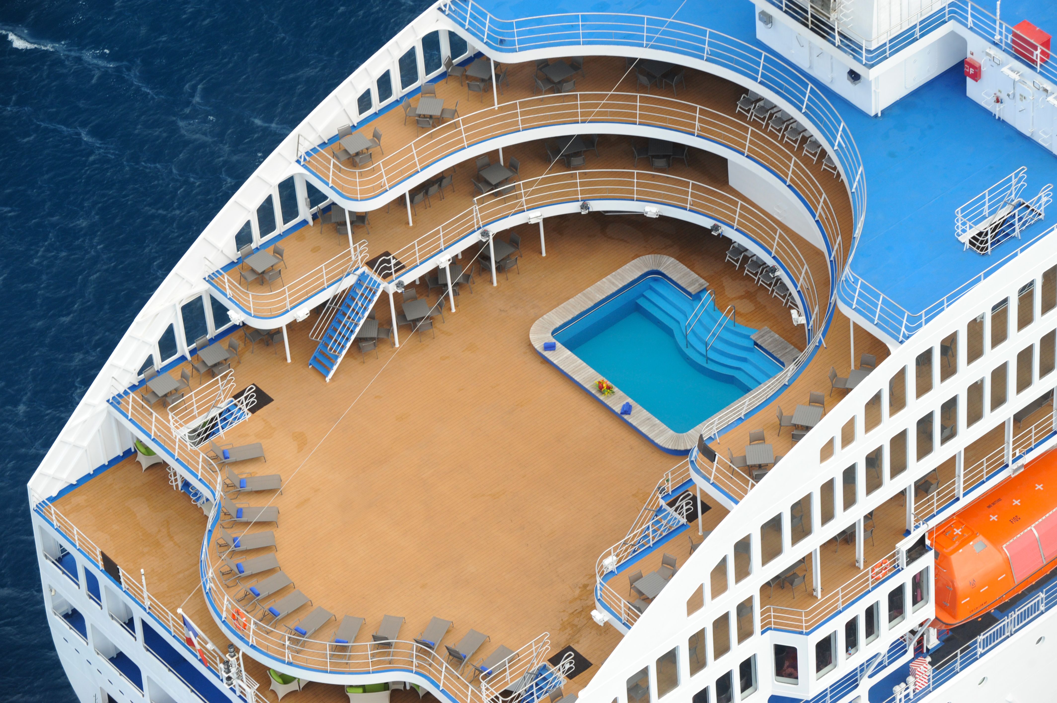 A pool deck at the rear of the Aranui 5.