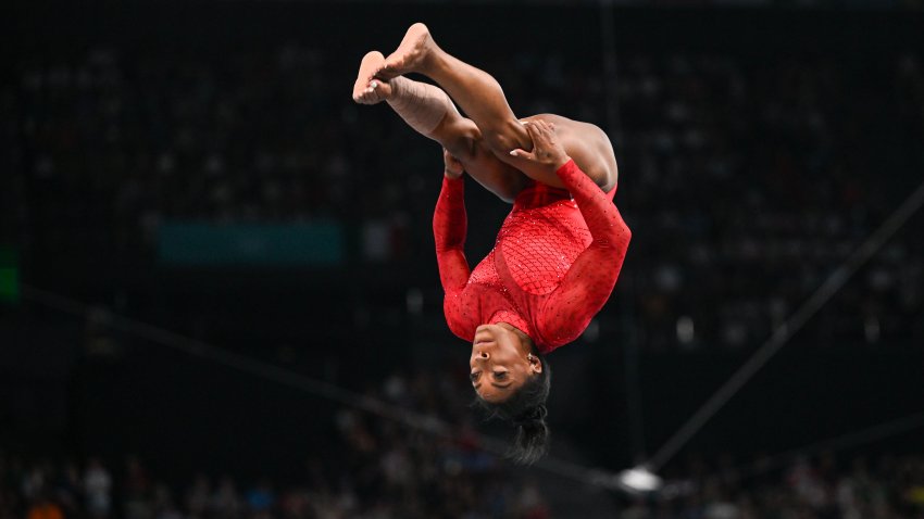 Paris , France – 3 August 2024; Simone Biles of Team United States during the Women’s Vault Final at the Gymnastics Bercy Arena during the 2024 Paris Summer Olympic Games in Paris, France. (Photo By David Fitzgerald/Sportsfile via Getty Images)