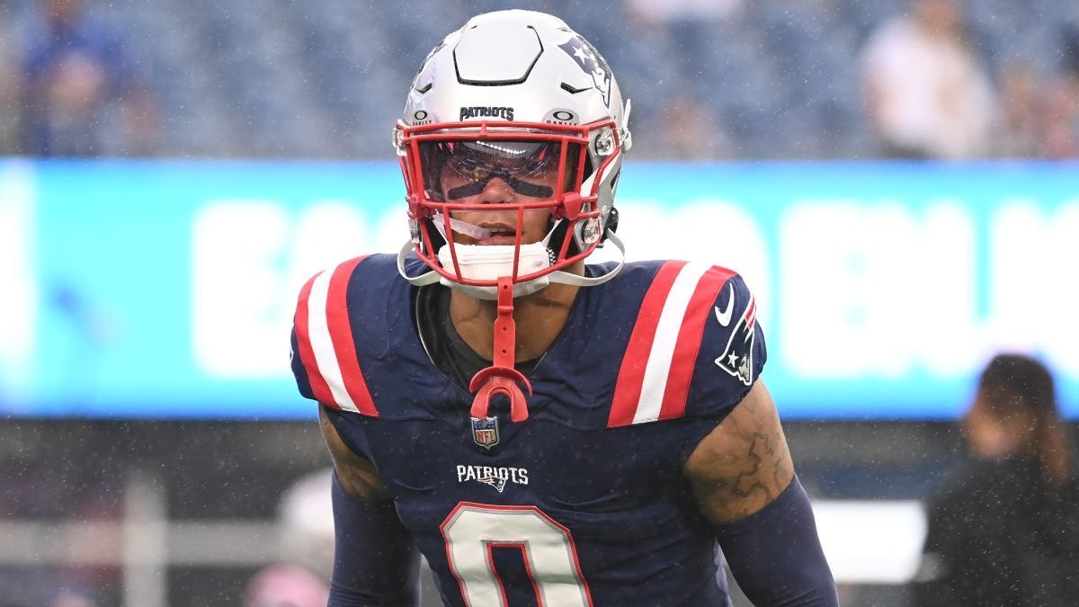 Details of Gonzalez's huge contract extension with Patriots revealed