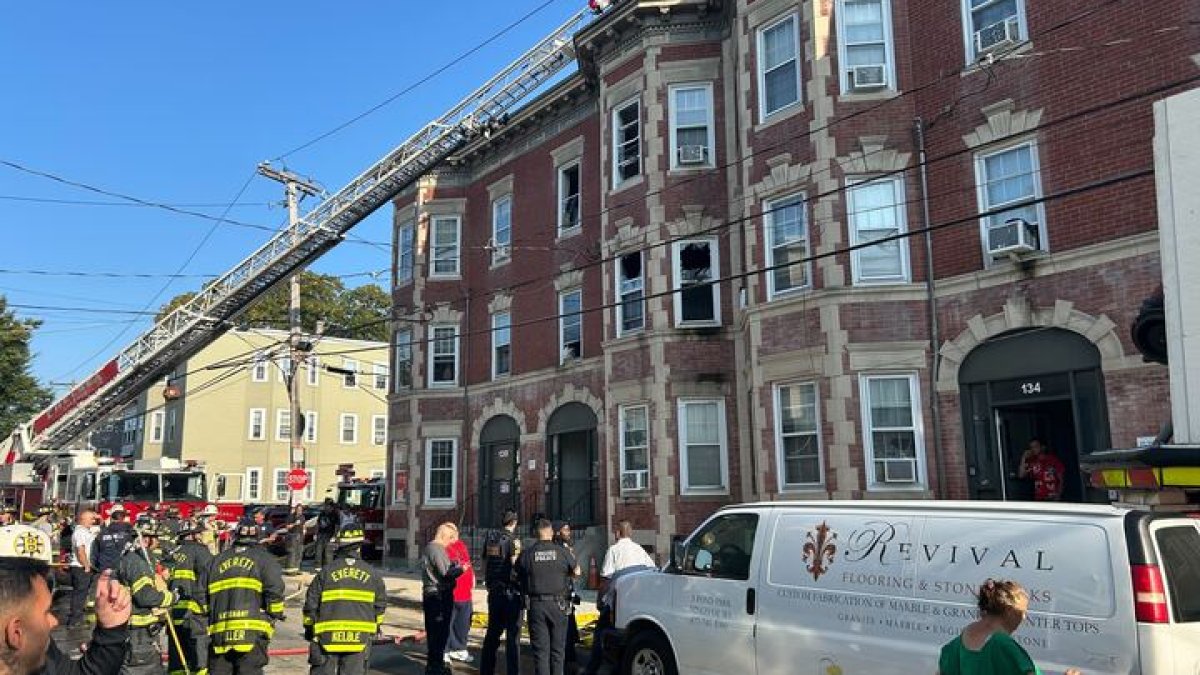 Firefighters Battle Flames In Chelsea Building Nbc Boston