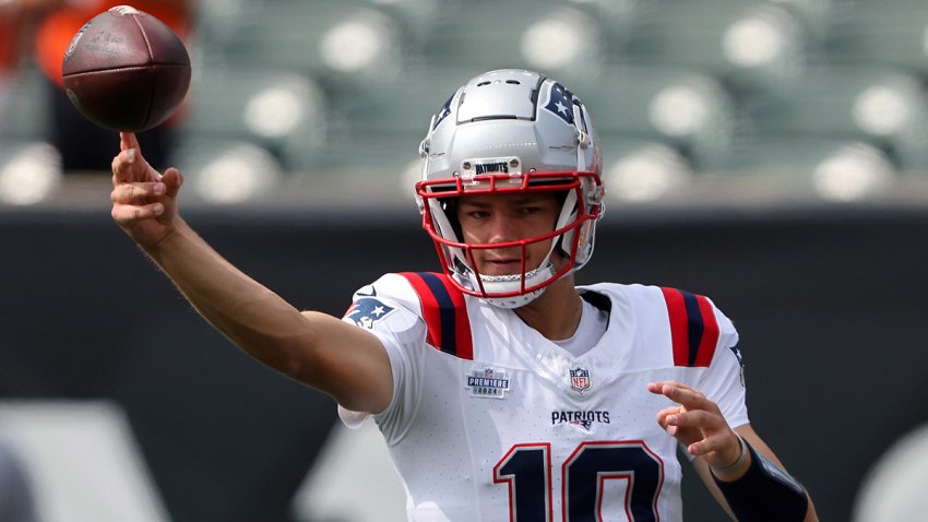 Patriots quarterback Drake Maye