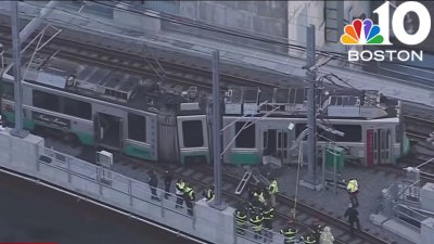 Commuter chaos: NTSB investigating Green Line derailment