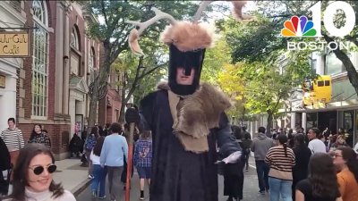 Crowds flock to Salem for early Halloween fun