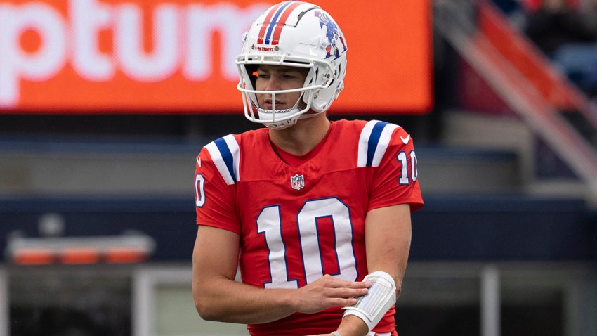 Patriots quarterback Drake Maye