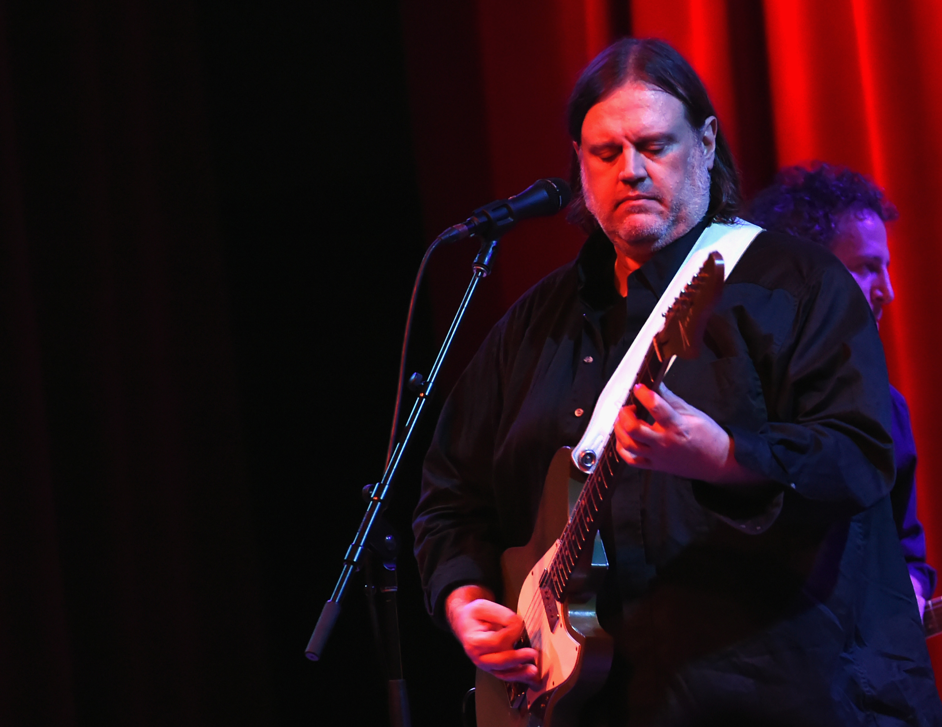 Musician Matthew Sweet suffers ‘debilitating’ stroke on tour – NBC Boston