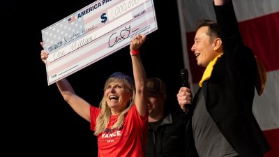 Elon Musk's super PAC accused of fraud in lawsuits over cash giveaway