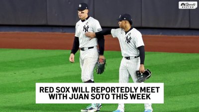 The Red Sox will reportedly meet with free agent Juan Soto this week