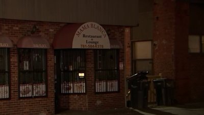 Man hospitalized after shooting outside Lynn restaurant