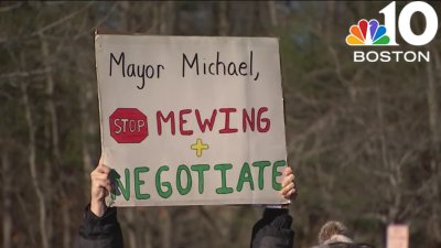 Teachers strikes stretch on in Beverly, Marblehead