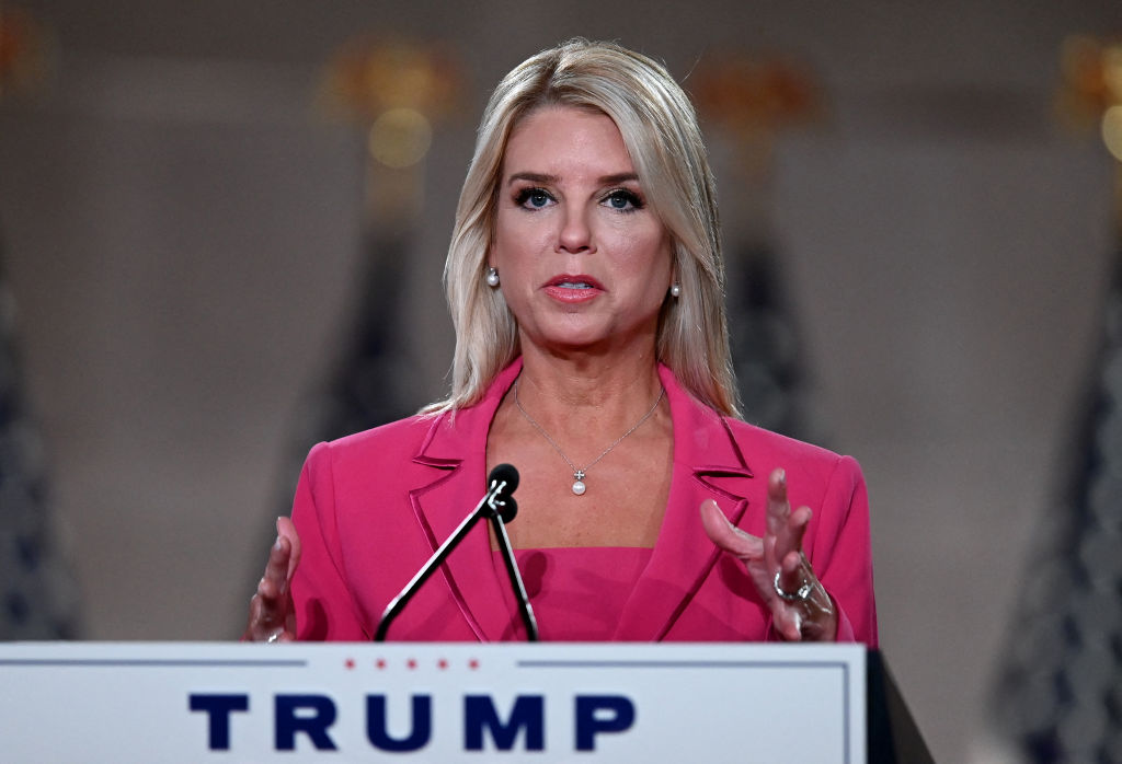 Former Attorney General Pam Bondi diagnosed with thyroid cancer – NBC ...