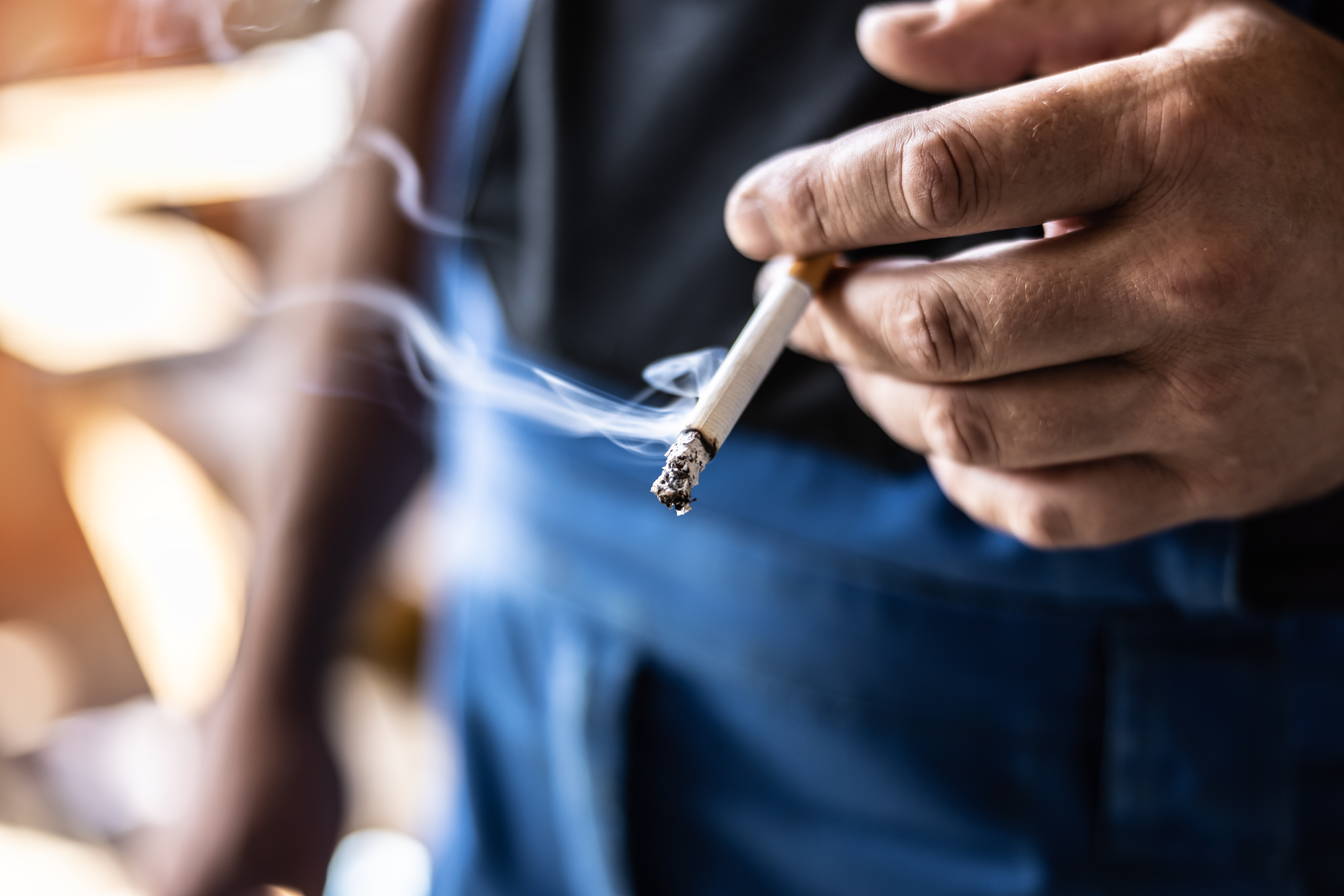 Mass. lawmakers consider bill banning tobacco sales to all born after 2006