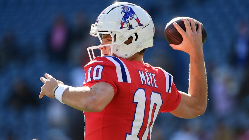 Patriots quarterback Drake Maye