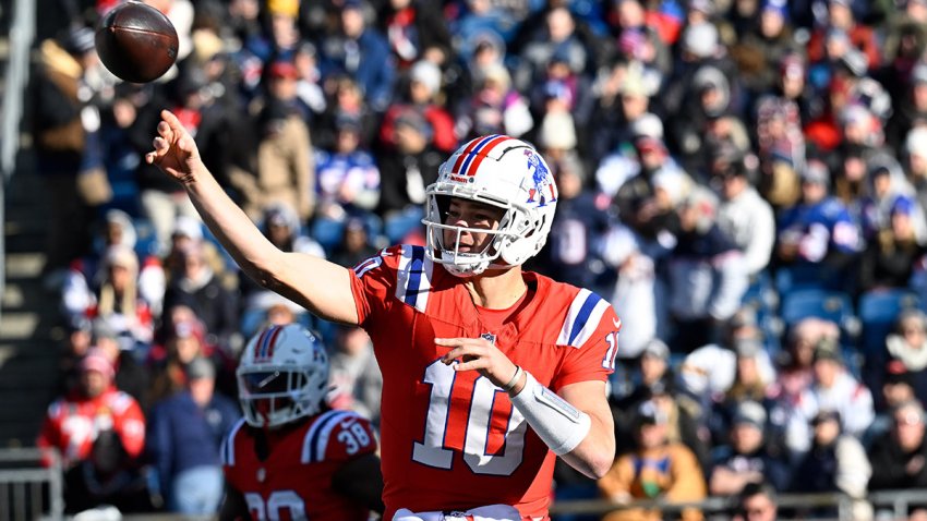 Patriots quarterback Drake Maye