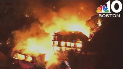 Los Angeles landmarks, celebrity homes burn down in California wildfires