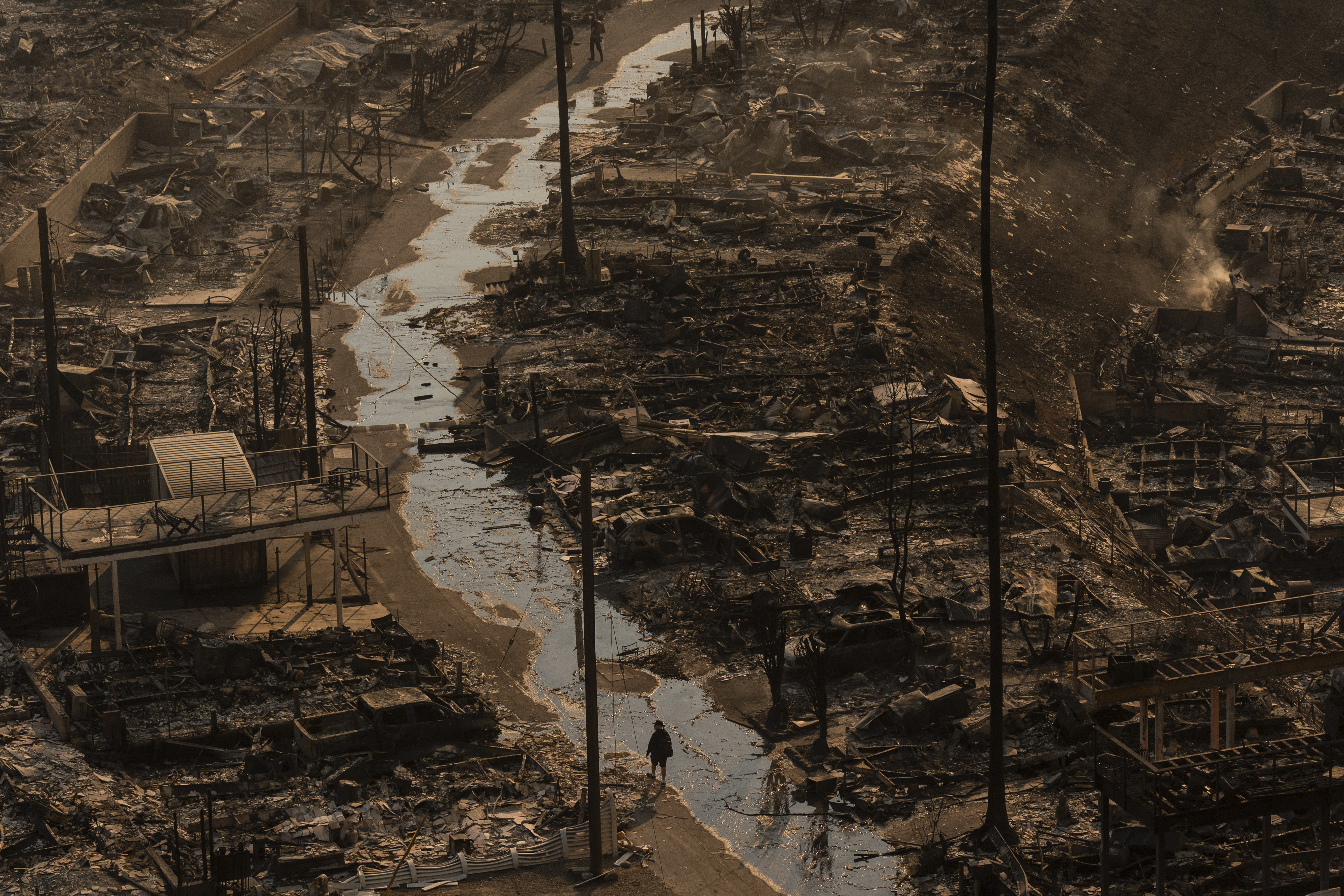 Images: Wildfires race across Southern California