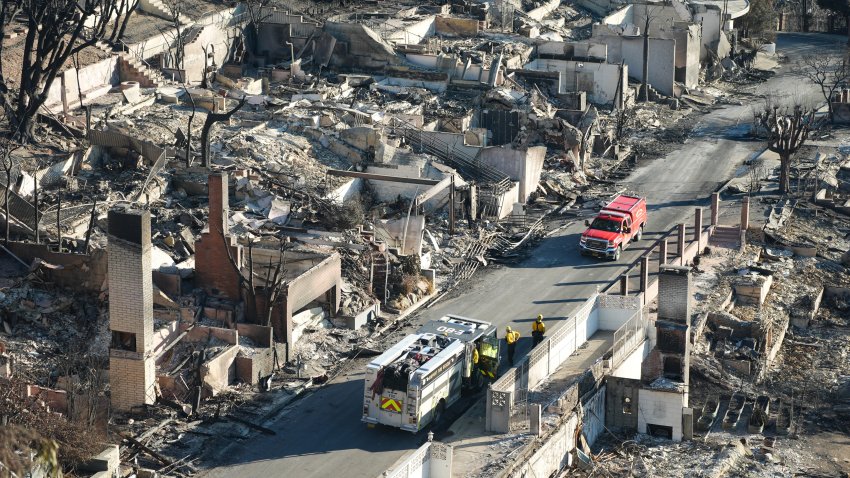 LOS ANGELES, CA – JANUARY 14: The death toll has risen to 25, according to the Los Angeles medical examiners in Los Angeles, California, United States on January 14, 2025. The latest victim, the 25th, died in the Eaton Fire, which has already claimed 17 lives. (Photo by Lokman Vural Elibol/Anadolu via Getty Images)