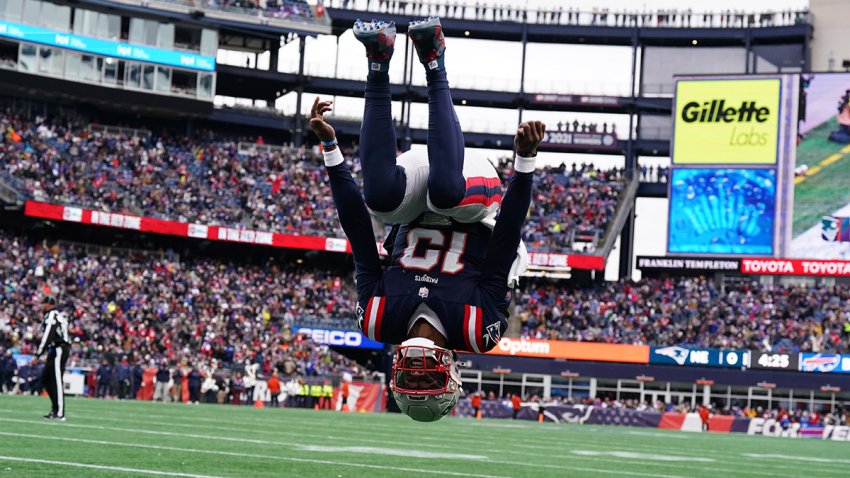 Patriots quarterback Joe Milton III