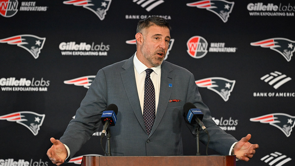 Mike Vrabel Details Plans To Help Steer Drake Maye S Development NBC Mike Vrabel USATSI 25178795