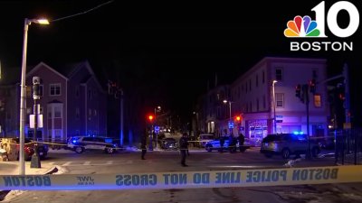 2 injured in Roxbury shooting