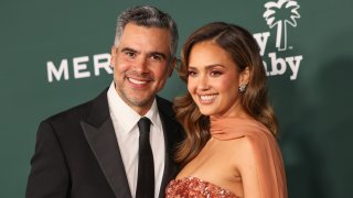 Jessica Alba files for divorce from Cash Warren – NBC Boston
