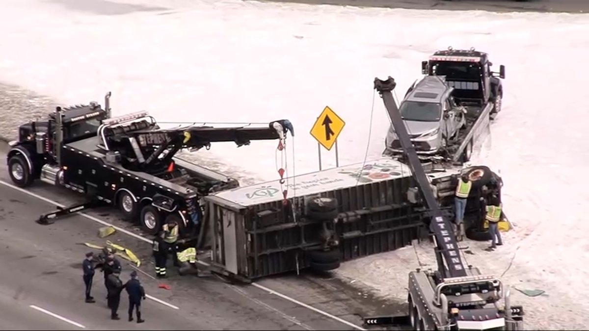 I-93 crash in Woburn, MA sends 4 to hospital – NBC Boston