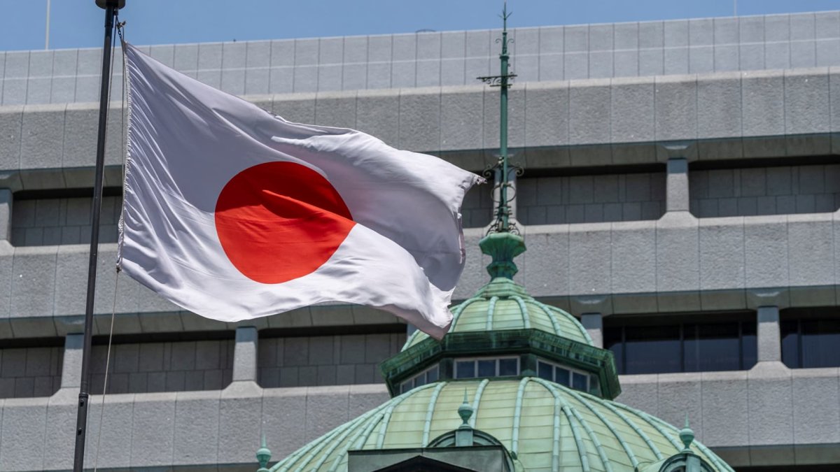 Bank of Japan keeps rates steady as Trump tariffs cast a shadow over ...