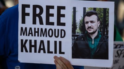 Juez federal ordena al gobierno de Trump liberar a Mahmoud Khalil