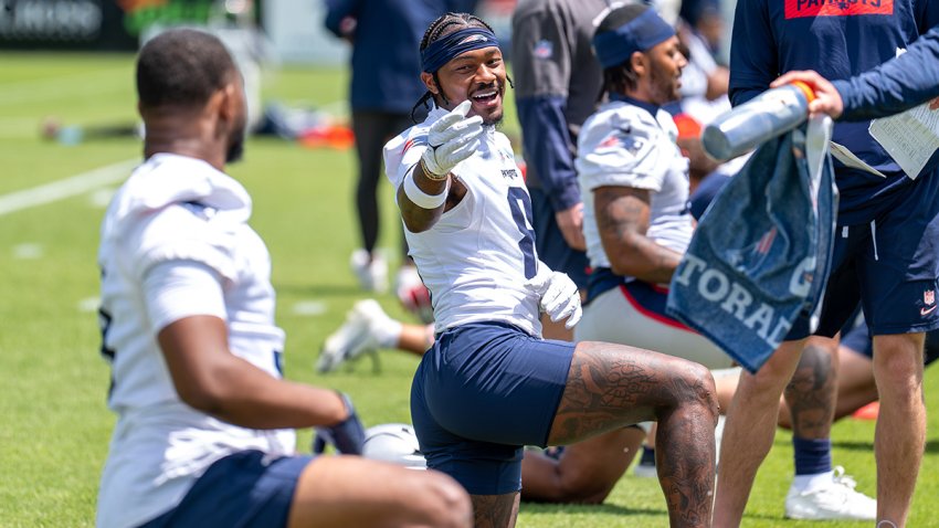 Patriots wide receiver Stefon Diggs