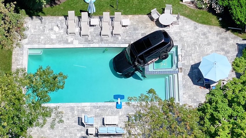 Footage shows an SUV that crashed into a pool on the Cape.