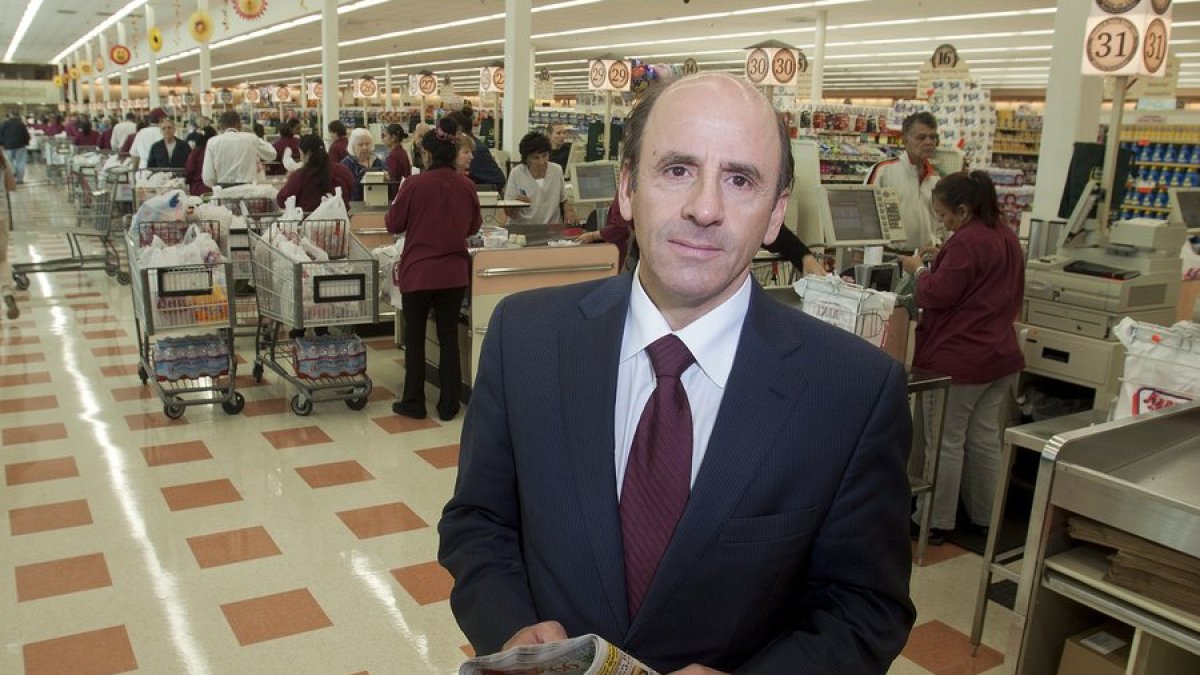 Arthur T. Demoulas takes the stand on day 2 of Market Basket trial