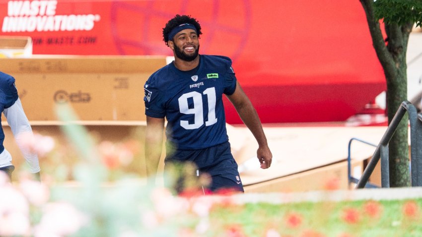 Patriots linebacker Elijah Ponder