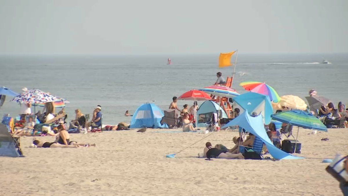 Hampton Beach rip current dangers: 140+ people rescued in last week ...