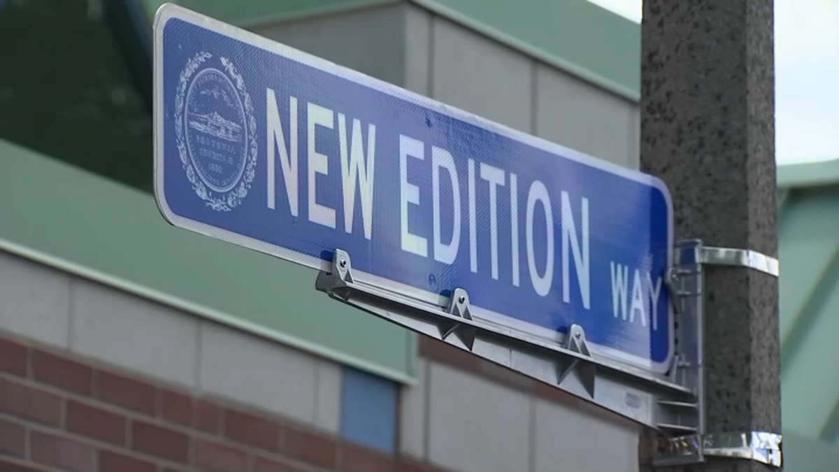 Roxbury royalty: Boston honors New Edition with street naming