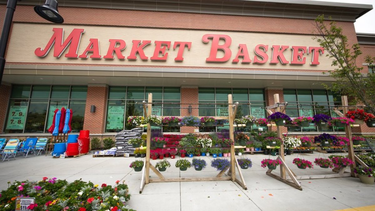 After judge backs Market Basket CEO's firing, what's next for supermarket chain?