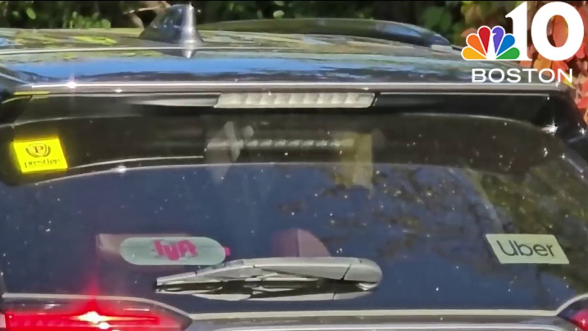 Uber driver carjacked at gunpoint in Norwood, police say – NBC Boston