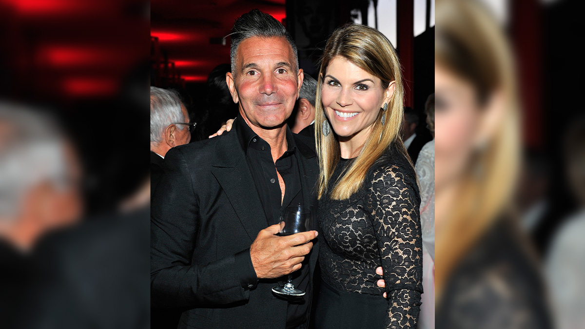 Lori Loughlin and Mossimo Giannulli separate after 27 years of marriage(01)