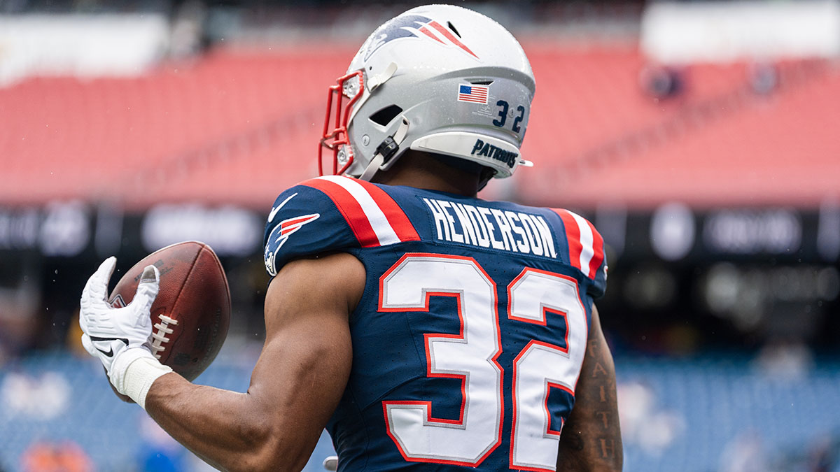 TreVeyon Henderson remains 'understanding' amid limited Patriots role – NBC  Sports Boston