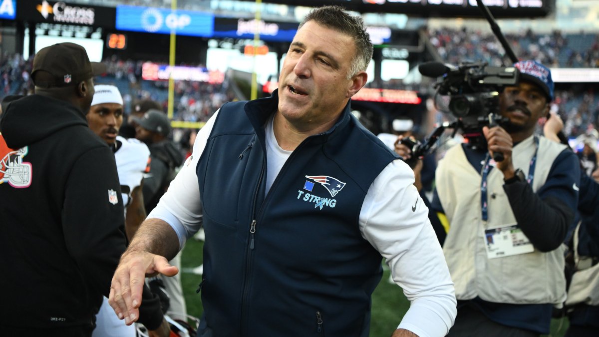 With idle trade deadline, Patriots miss opportunity to maximize their moment