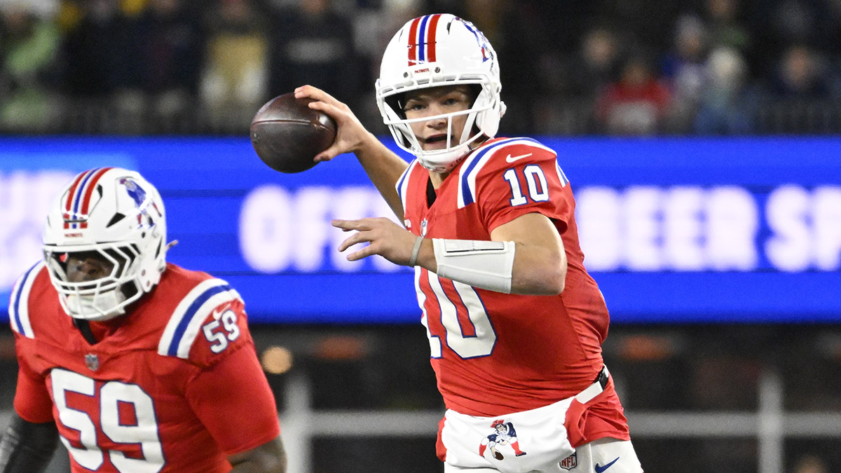 Drake Maye delivers again with 2 touchdown passes in Patriots' 10th straight win