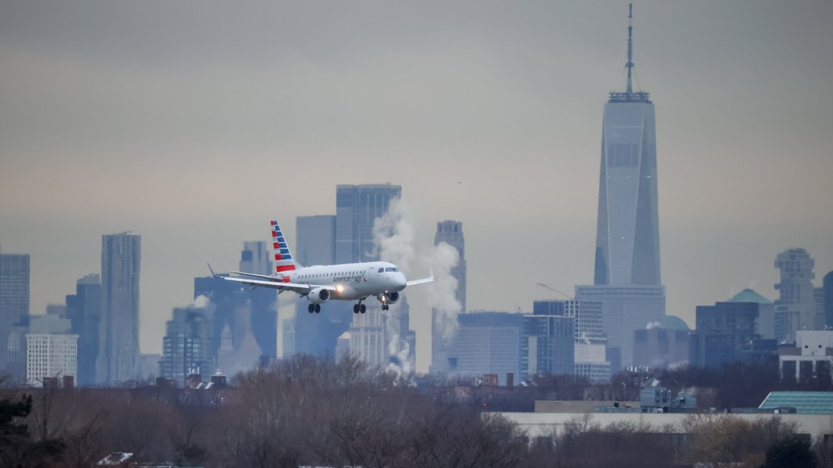 Can I change my flight for free due to bad weather? Here's what airlines say