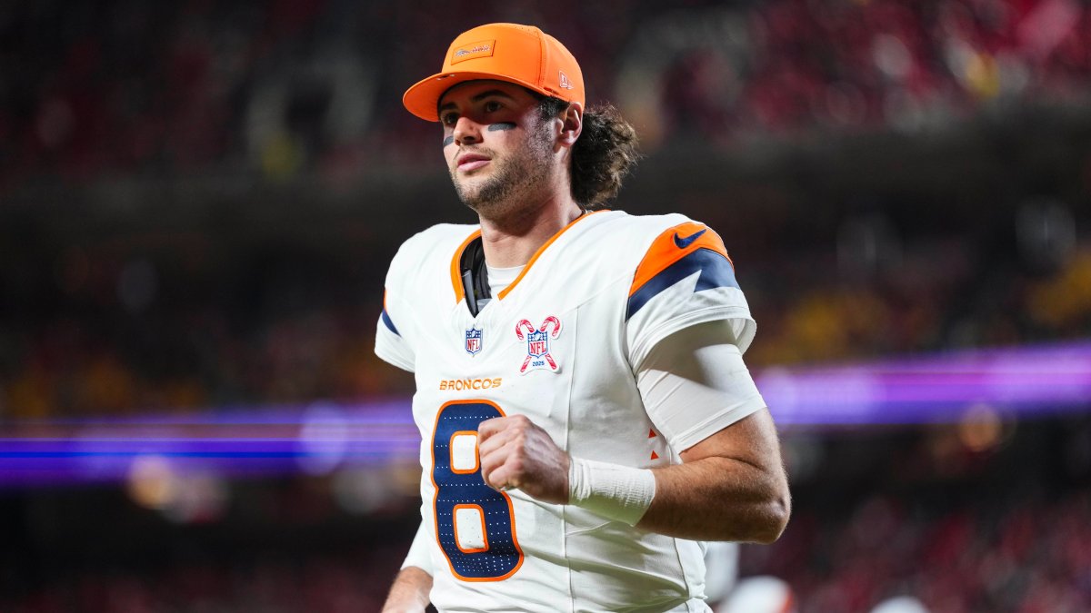Stidham to join Staubach and 5 other QBs on exclusive list of backups to start