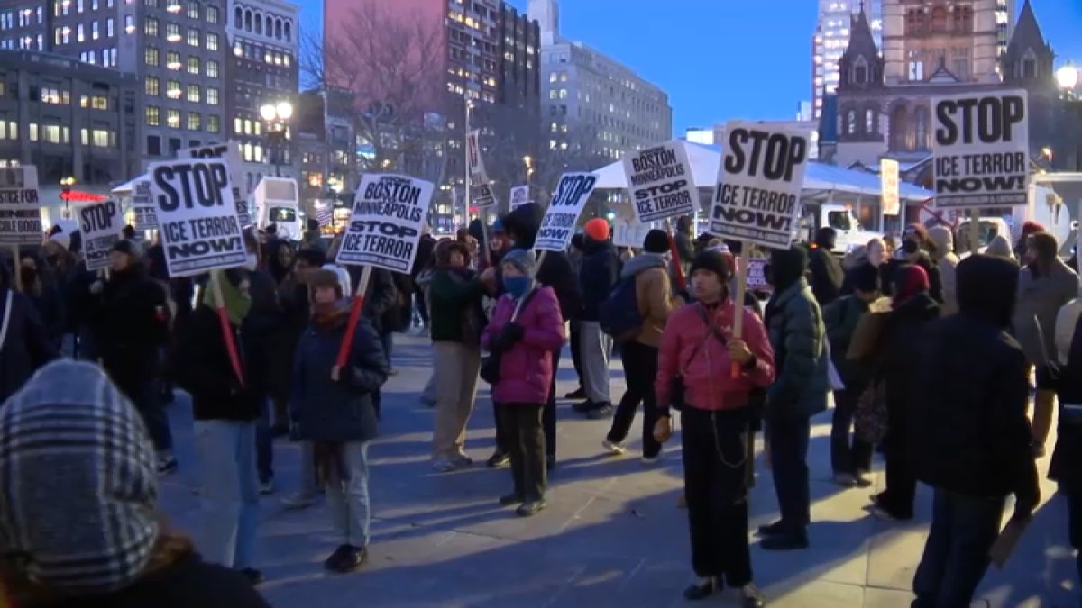 ‘Can't let Mother Nature get in the way': Hundreds protest ICE in frigid Boston