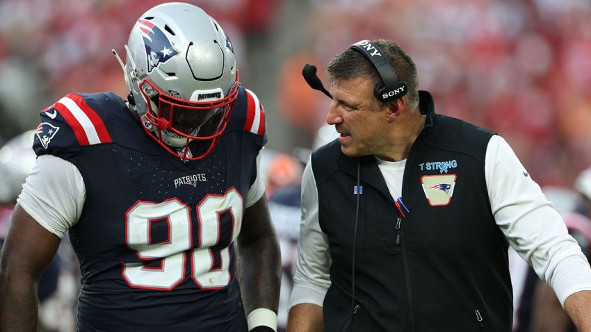 Patriots defensive tackle Christian Barmore and head coach Mike Vrabel