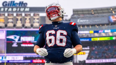 Patriots offensive tackle Will Campbell
