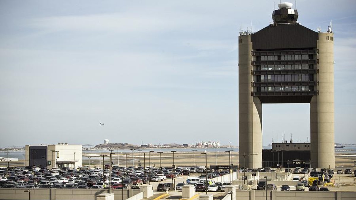 Thousands of Logan flights canceled ahead of storm